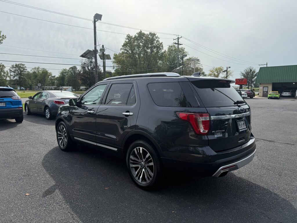 Used 2017 Ford Explorer Platinum image 5