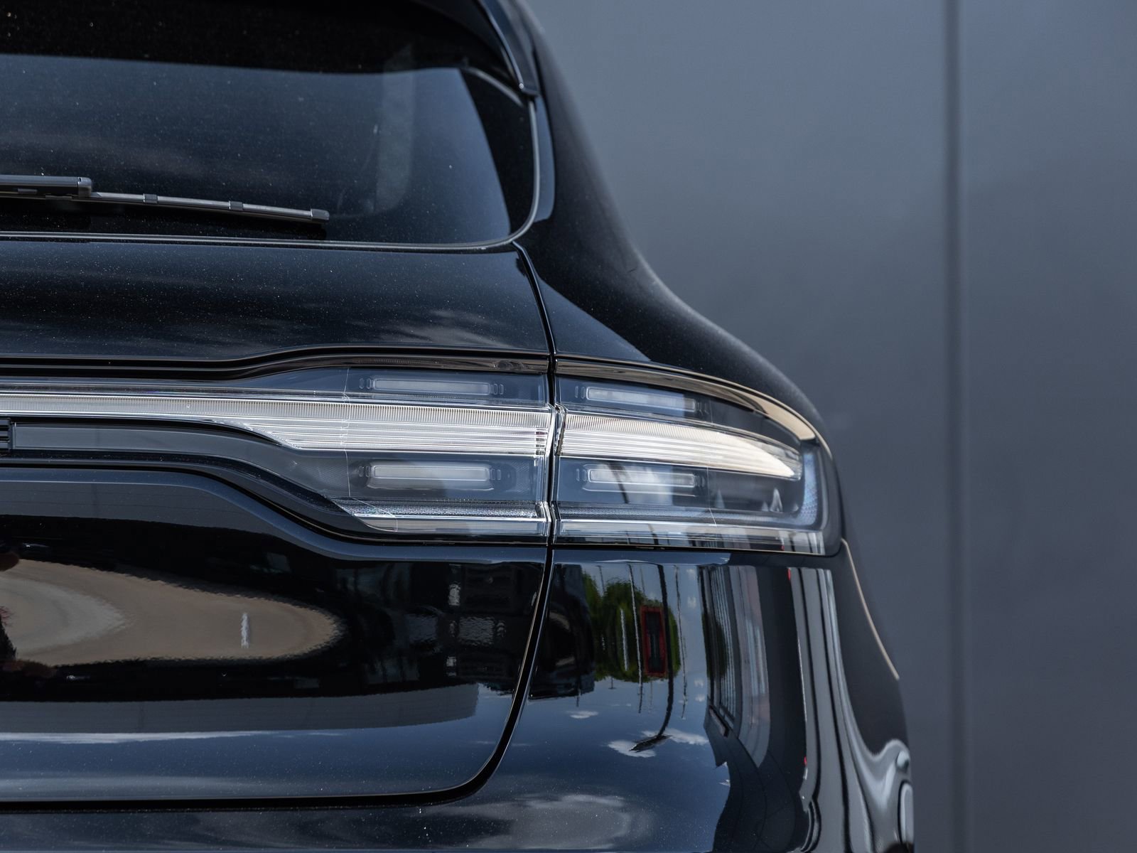Certified 2026 Porsche Macan AWD/4WD image 14