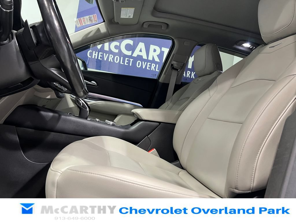 Used 2022 Cadillac XT4 Luxury w/ Cold Weather Package AWD/4WD image 26