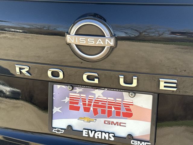 Used 2023 Nissan Rogue S AWD/4WD image 30