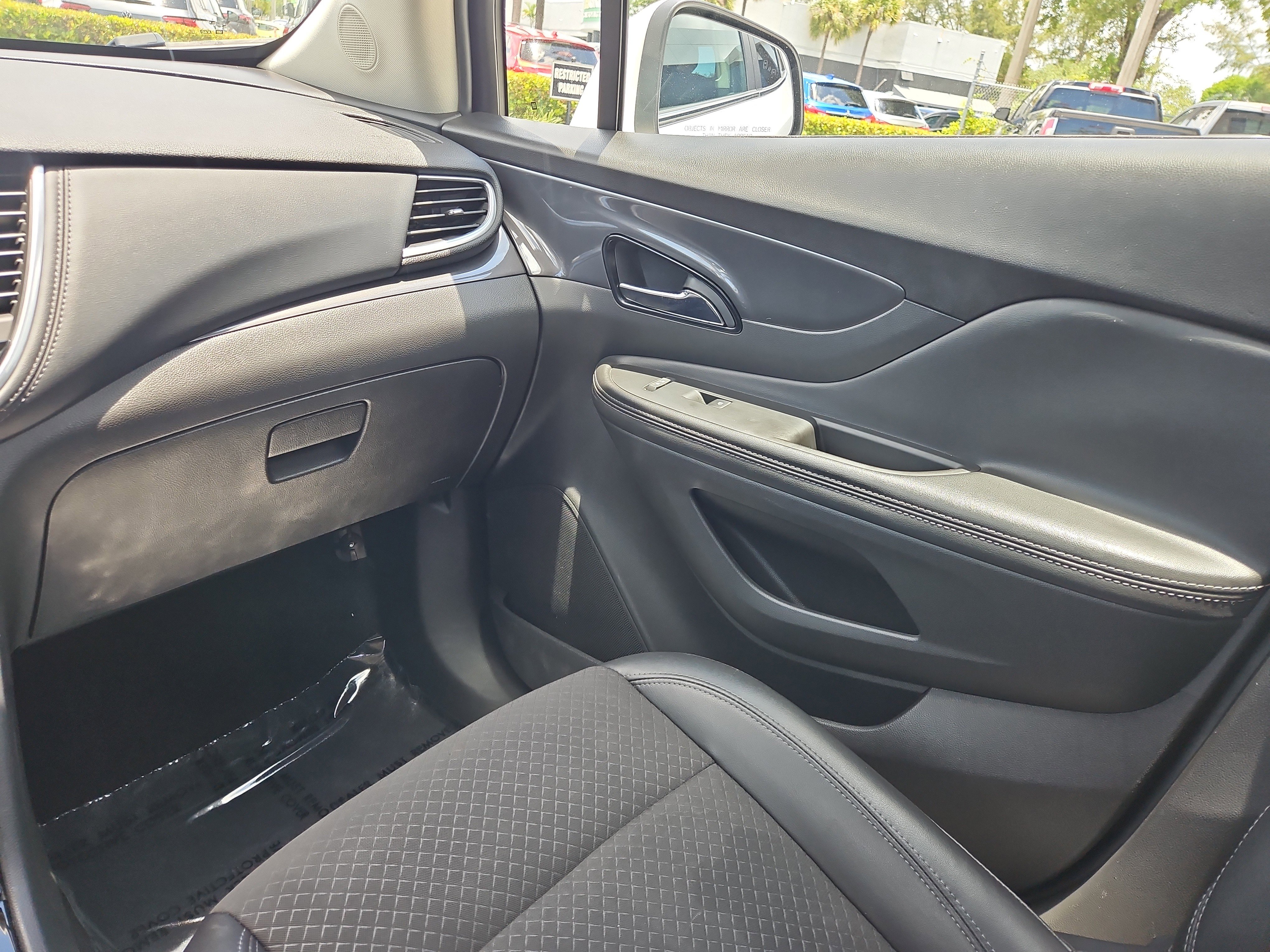 Used 2021 Buick Encore Preferred w/ Safety Package image 13