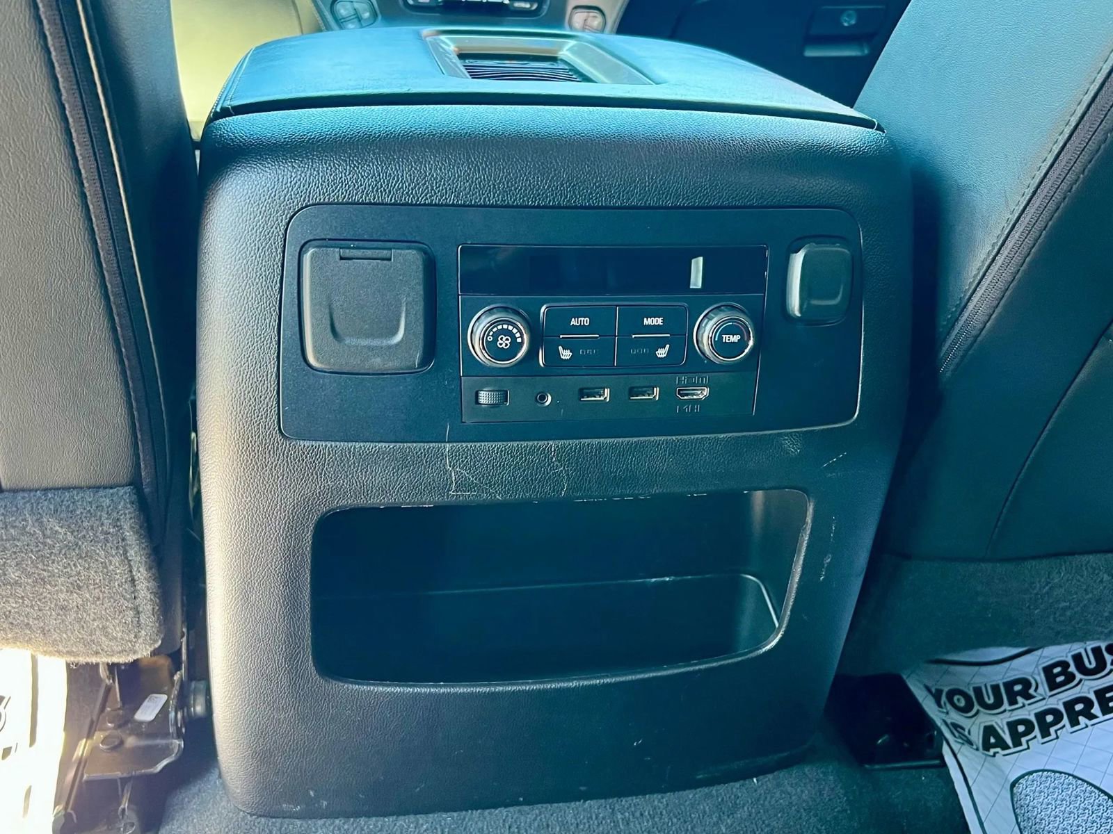 Used 2019 GMC Yukon Denali w/ Denali Ultimate Package image 18