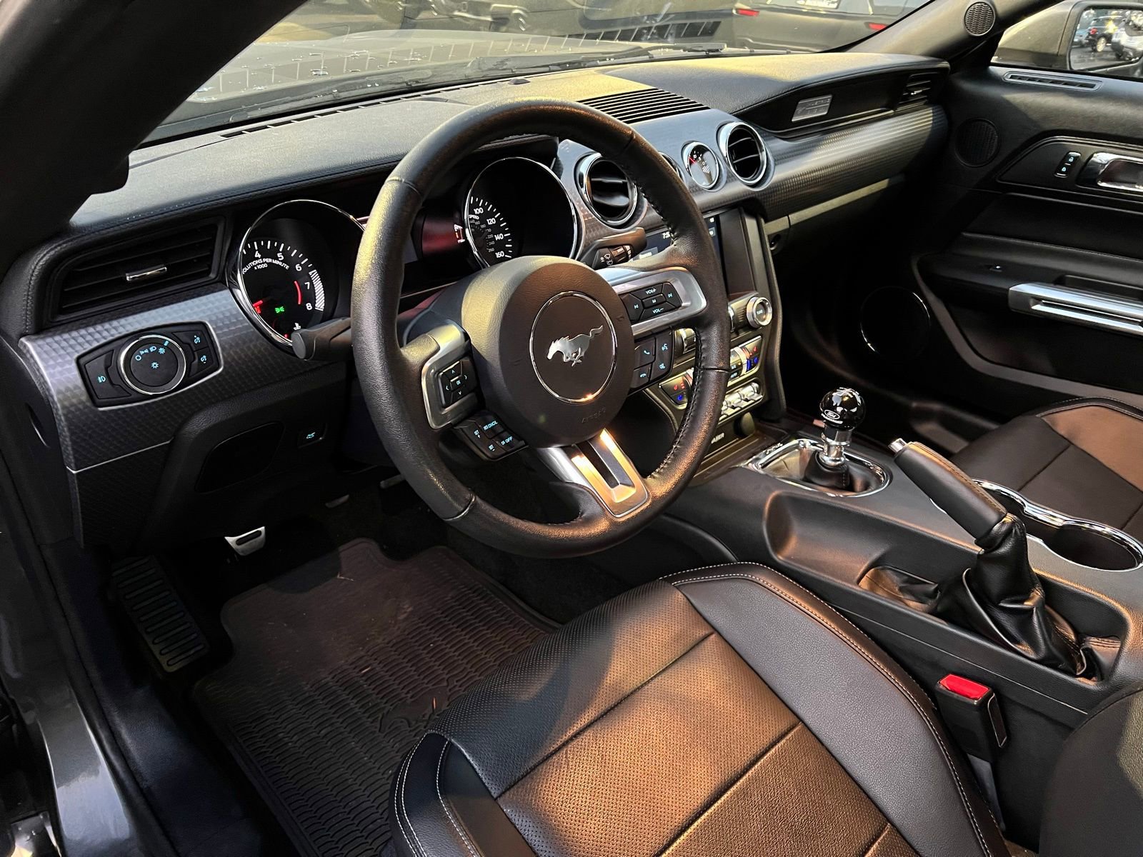 Used 2017 Ford Mustang GT Premium w/ GT Performance Package image 11