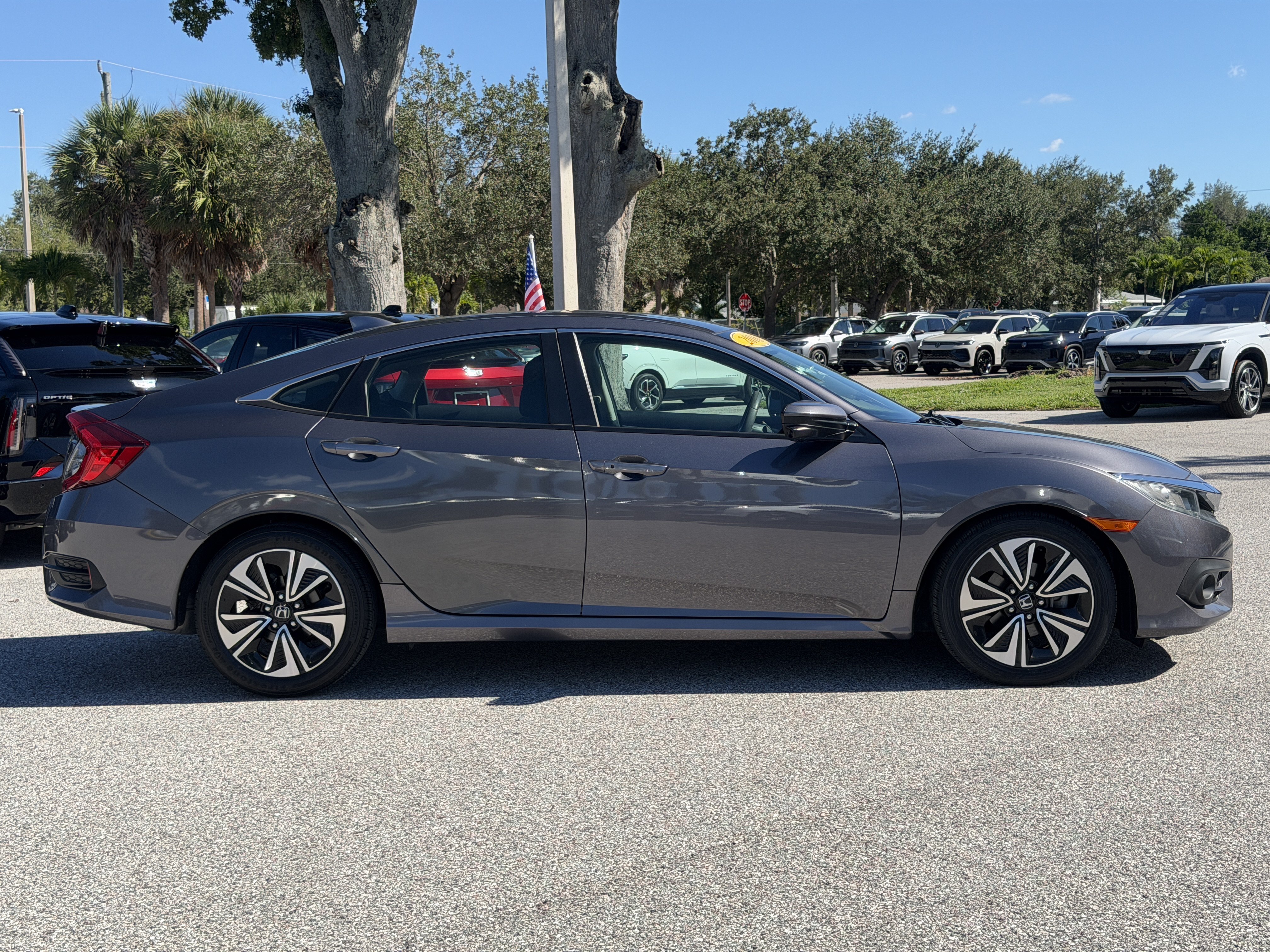 Used 2016 Honda Civic EX-T image 8