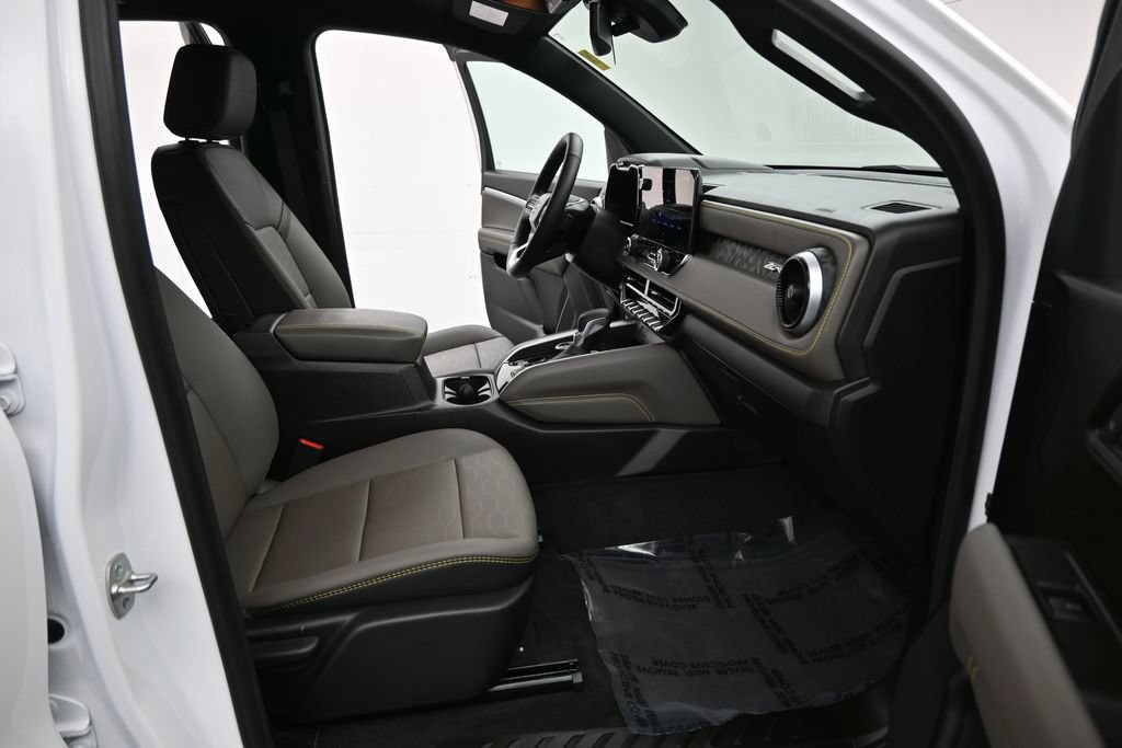 Used 2025 Chevrolet Colorado ZR2 AWD/4WD image 28