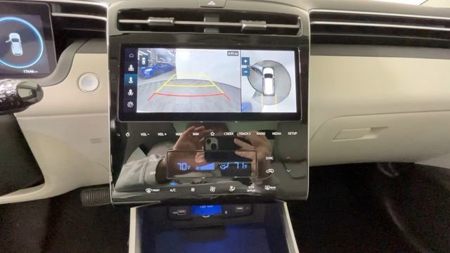 Certified 2023 Hyundai Tucson Limited AWD/4WD image 33