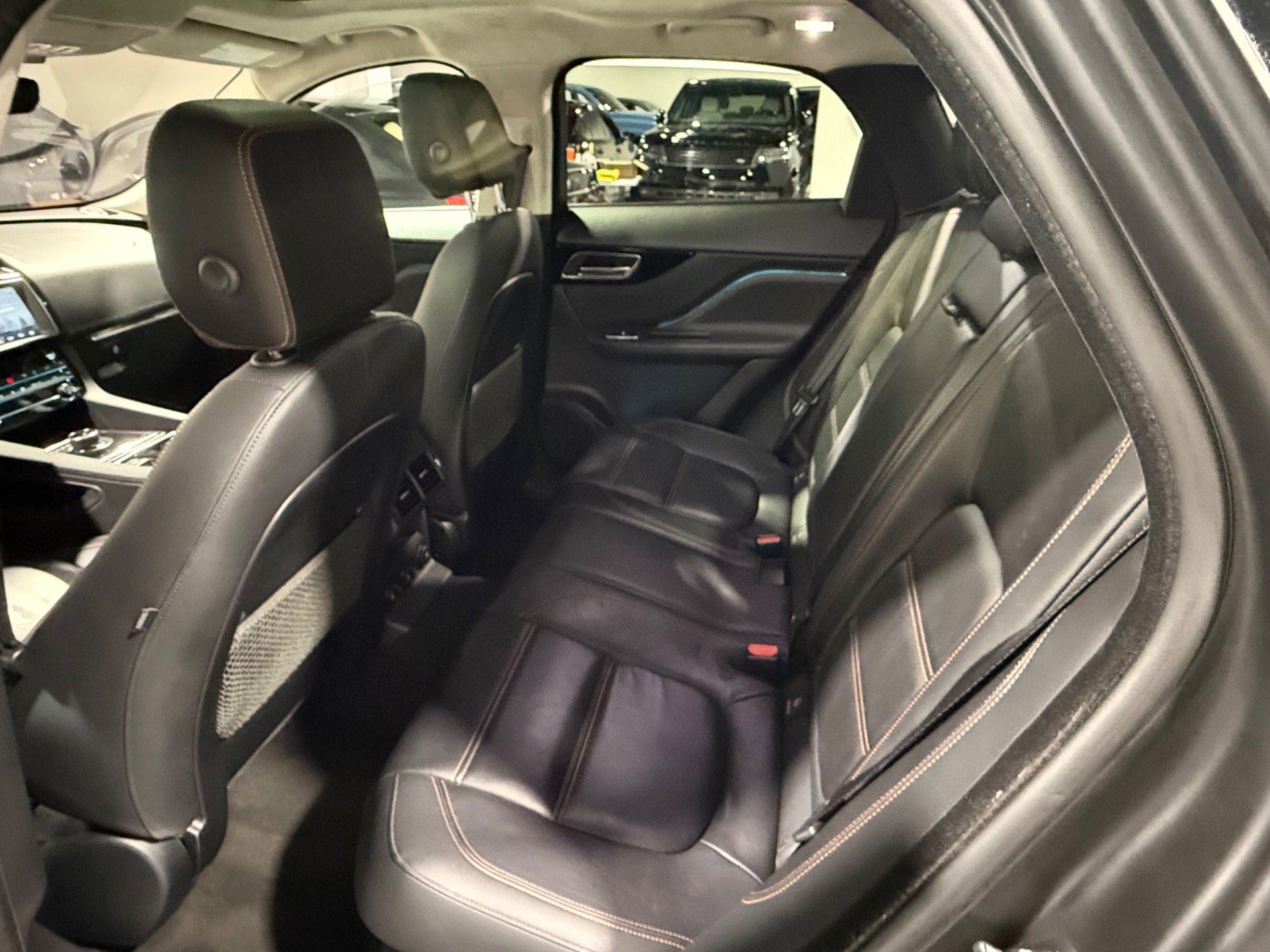 Used 2019 Jaguar F-PACE Prestige image 46