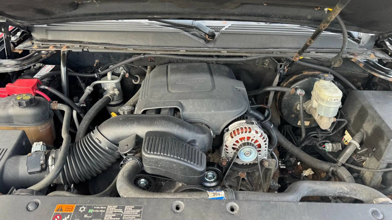 Used 2012 Cadillac Escalade EXT Luxury image 26