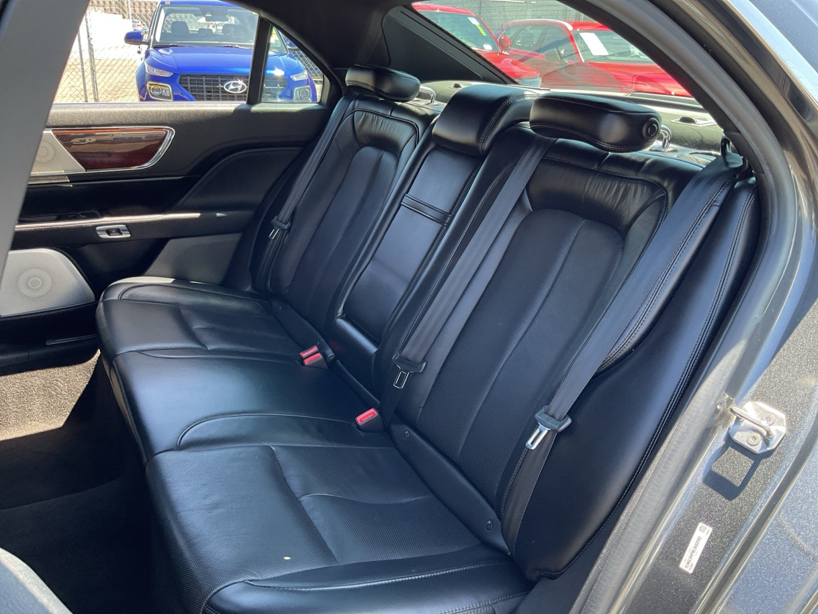 Used 2020 Lincoln Continental Reserve w/ Luxury Package FWD image 19