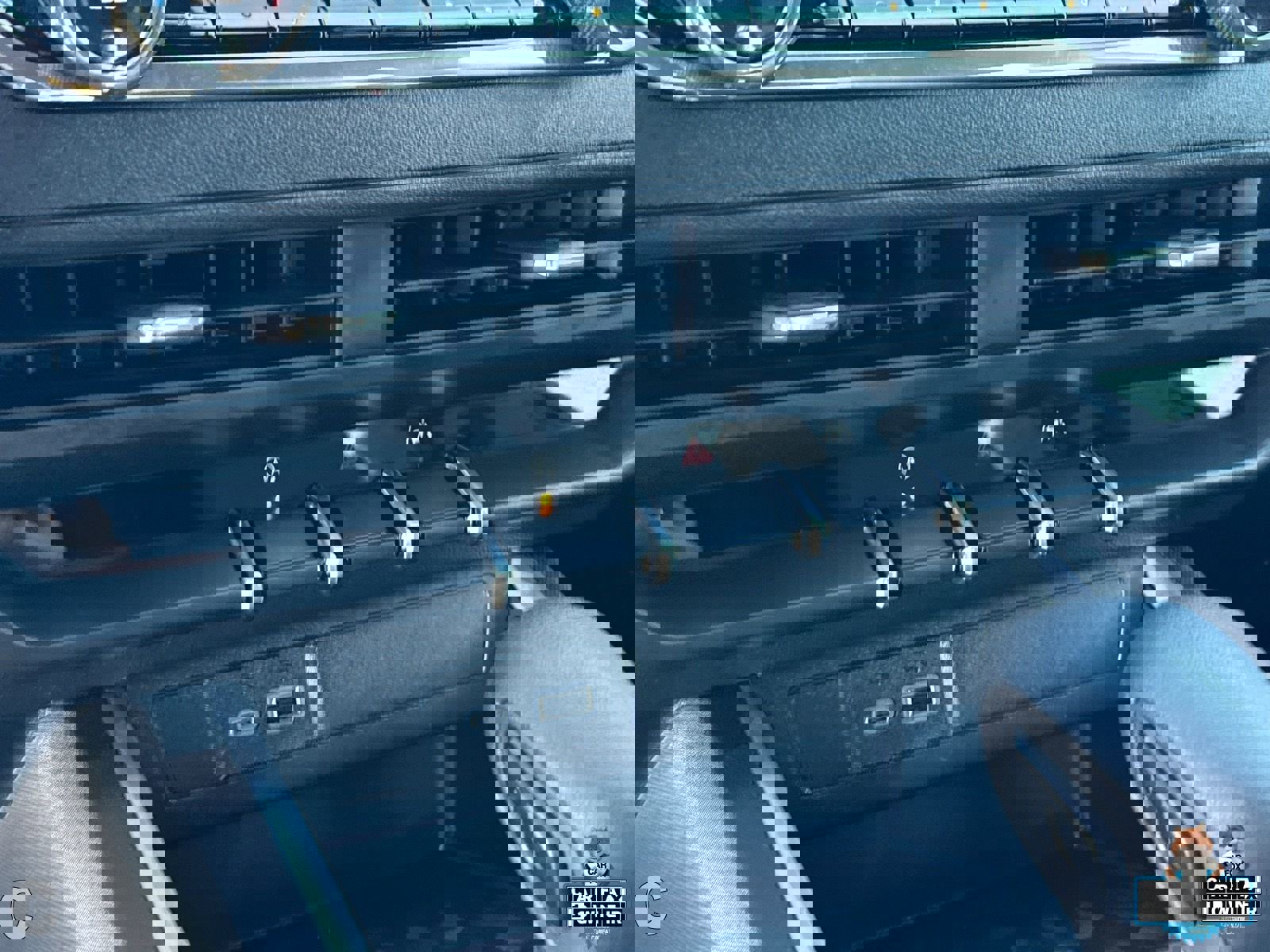 Certified 2025 Chevrolet Colorado Trail Boss w/ LPO, Tailgate Decal Package image 21