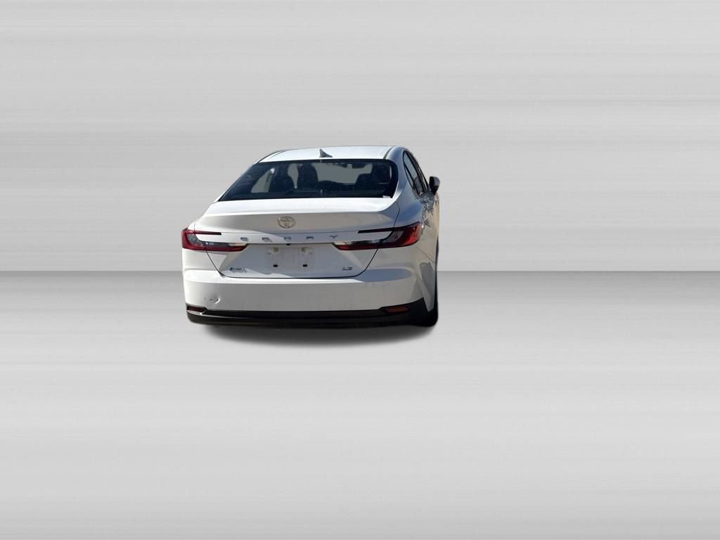 Used 2026 Toyota Camry LE FWD image 5
