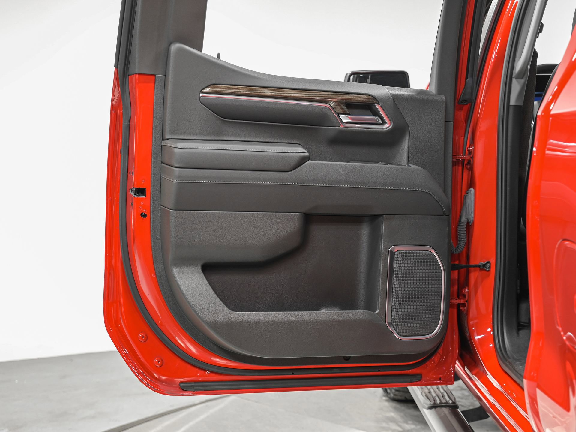 Used 2023 Chevrolet Silverado 1500 LT Trail Boss w/ Protection Package image 26