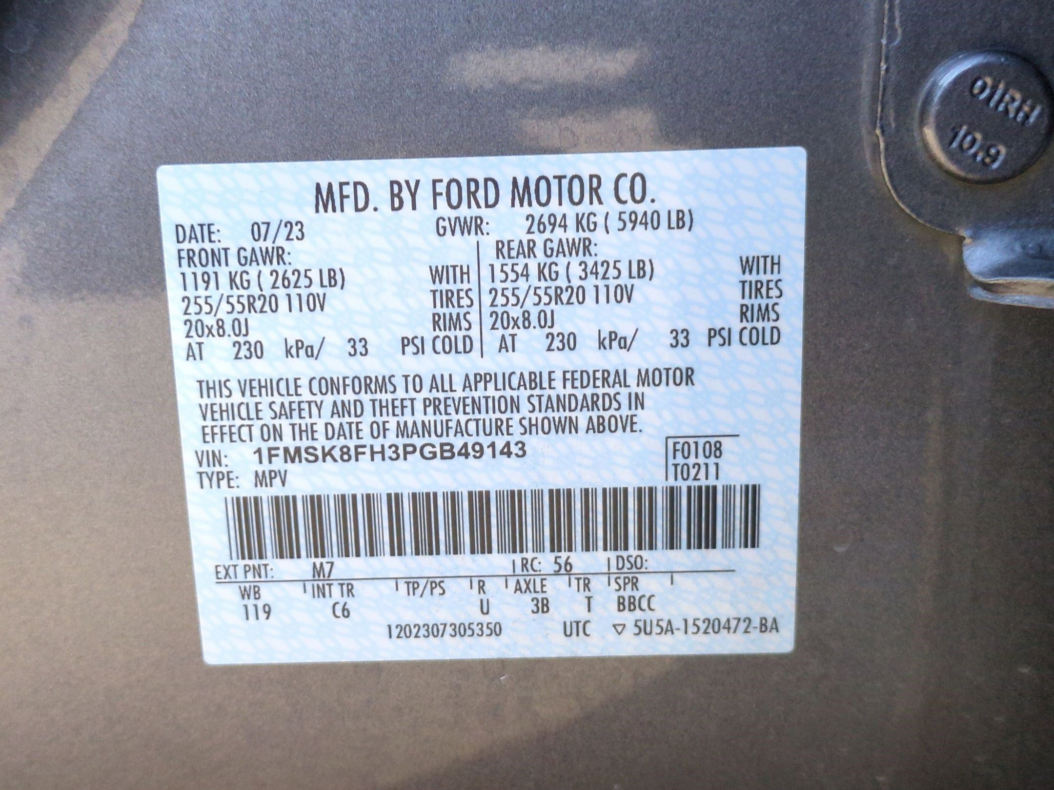 Used 2023 Ford Explorer Limited w/ Limited Technology Package image 36