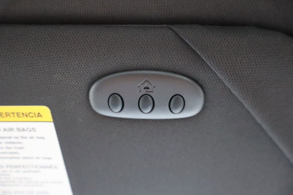Used 2012 Lincoln MKS AWD image 20