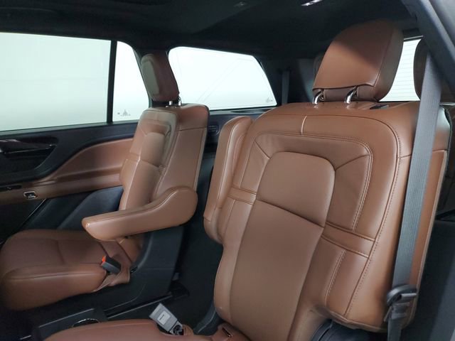 Used 2025 Lincoln Aviator Reserve w/ Illumination Package AWD/4WD image 13