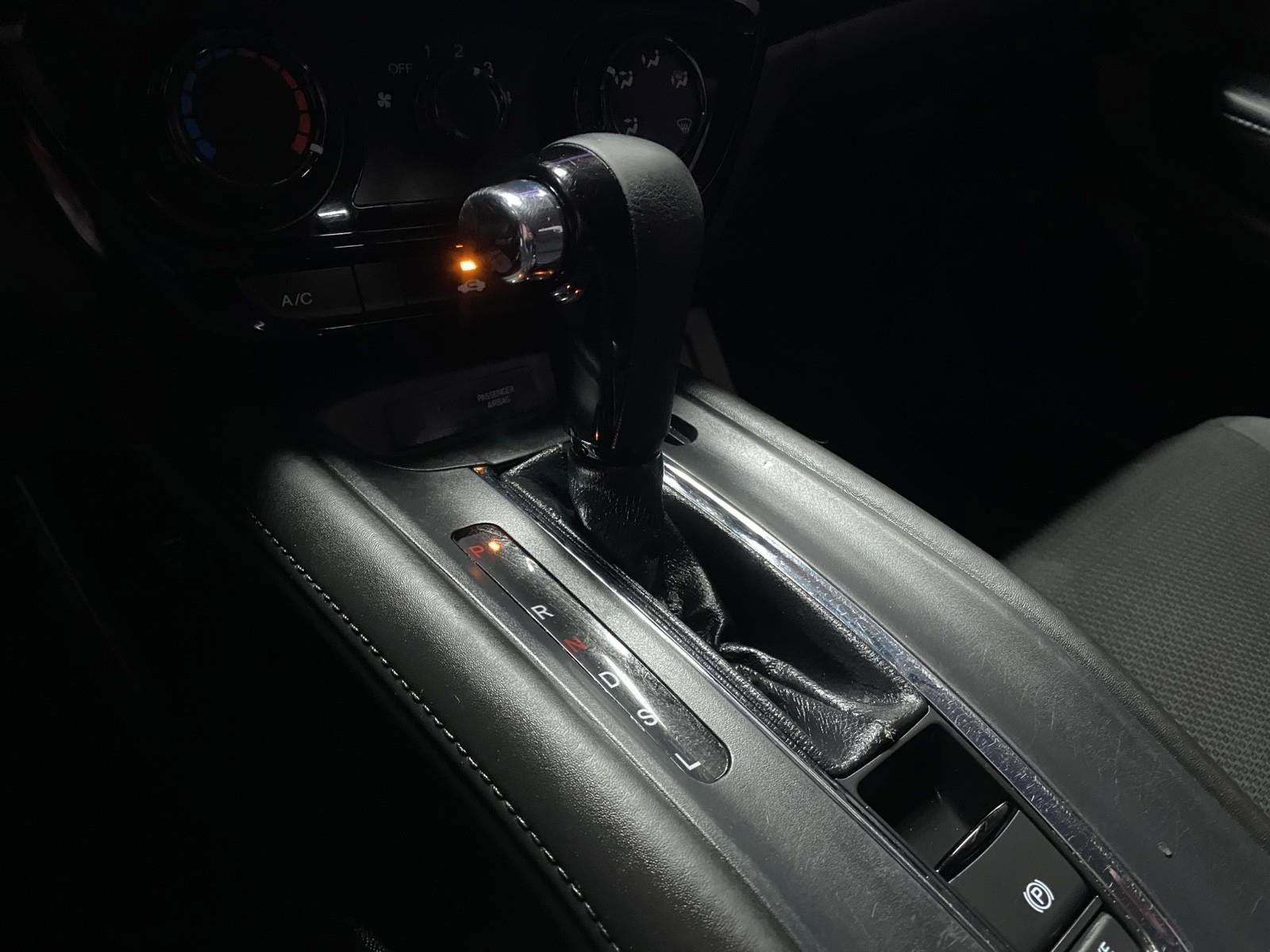 Used 2022 Honda HR-V LX image 20