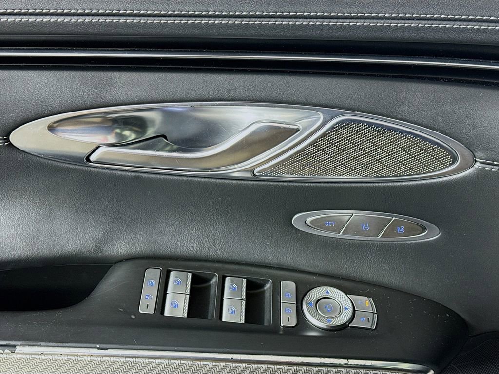 Used 2022 Genesis GV70 2.5T w/ Sport Prestige Package AWD/4WD image 21