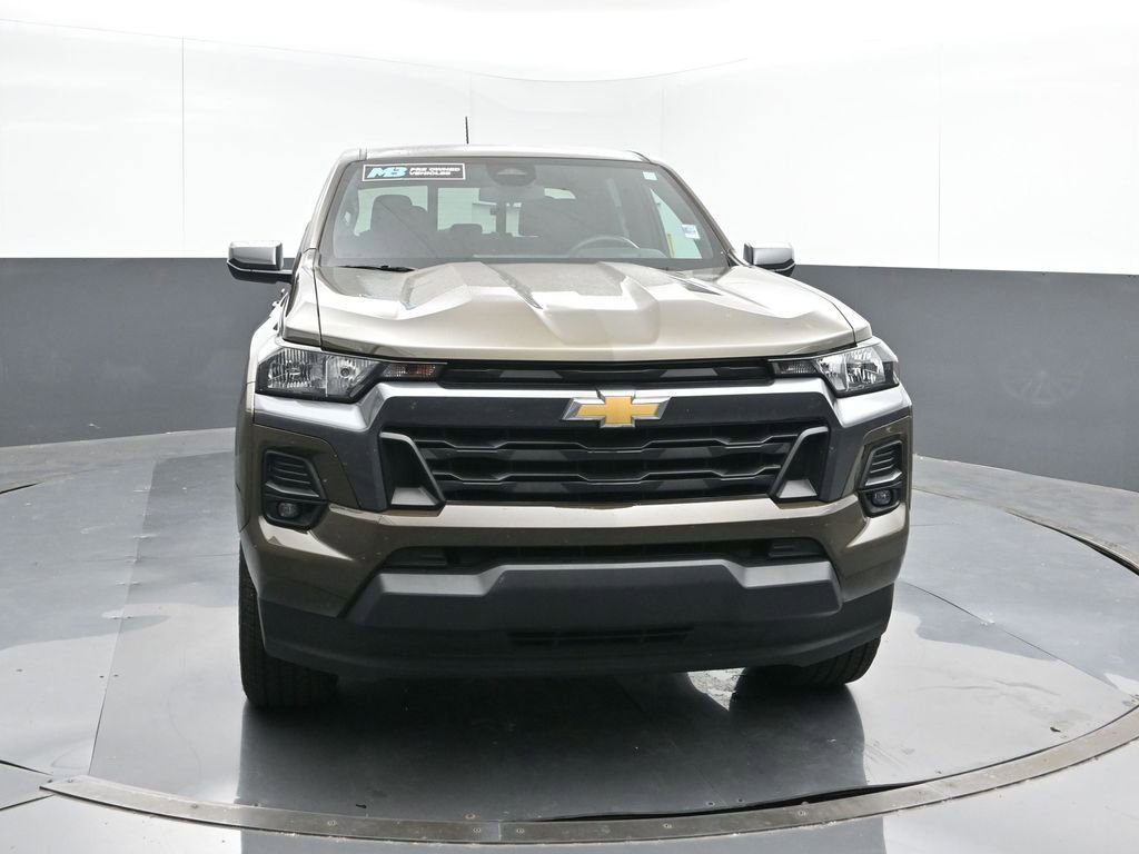 Used 2024 Chevrolet Colorado LT w/ LT Convenience Package image 8