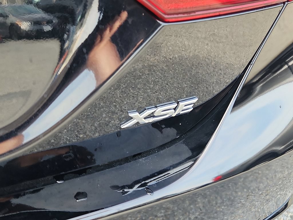 Used 2024 Toyota Camry XSE FWD image 30