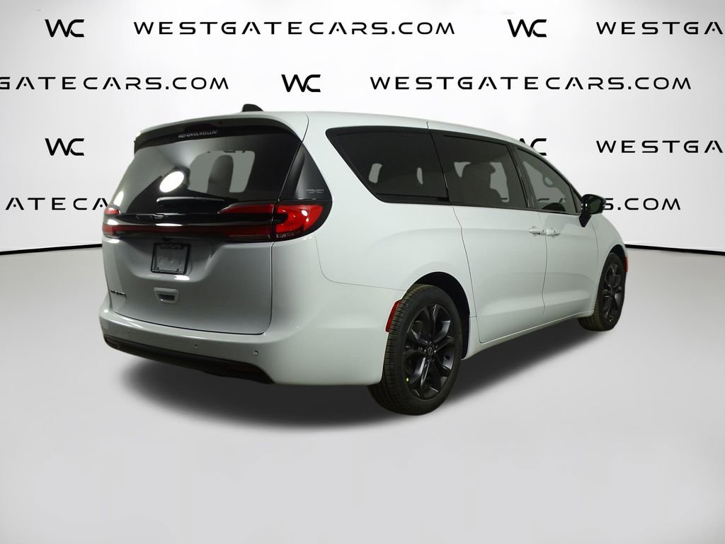 New 2026 Chrysler Pacifica Select image 47