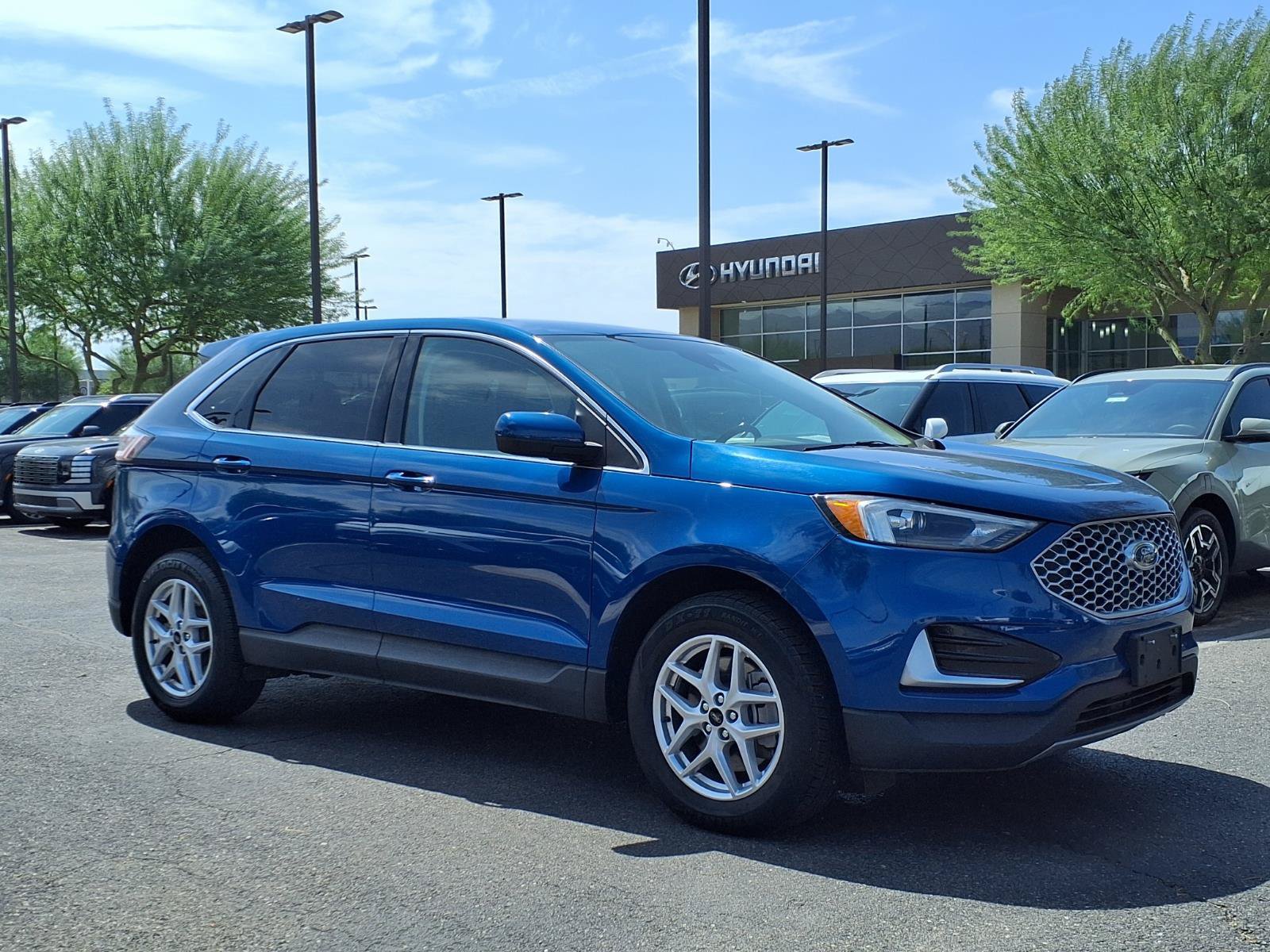 Used 2023 Ford Edge SEL AWD/4WD image 8