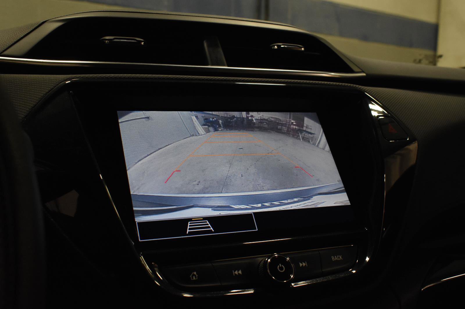 Used 2023 Chevrolet TrailBlazer LT w/ Convenience Package image 19