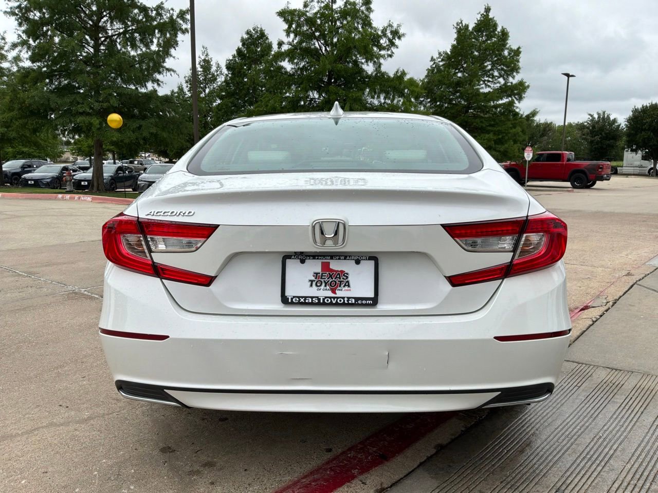 Used 2018 Honda Accord EX-L image 7