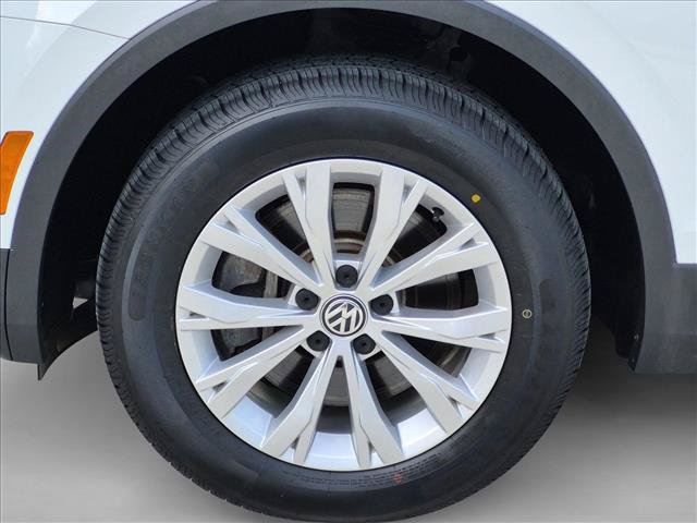 Used 2020 Volkswagen Tiguan S FWD image 24