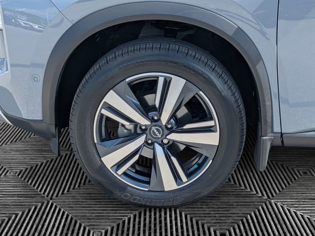 Certified 2023 Nissan Rogue Platinum w/ Platinum Premium Package AWD/4WD image 9