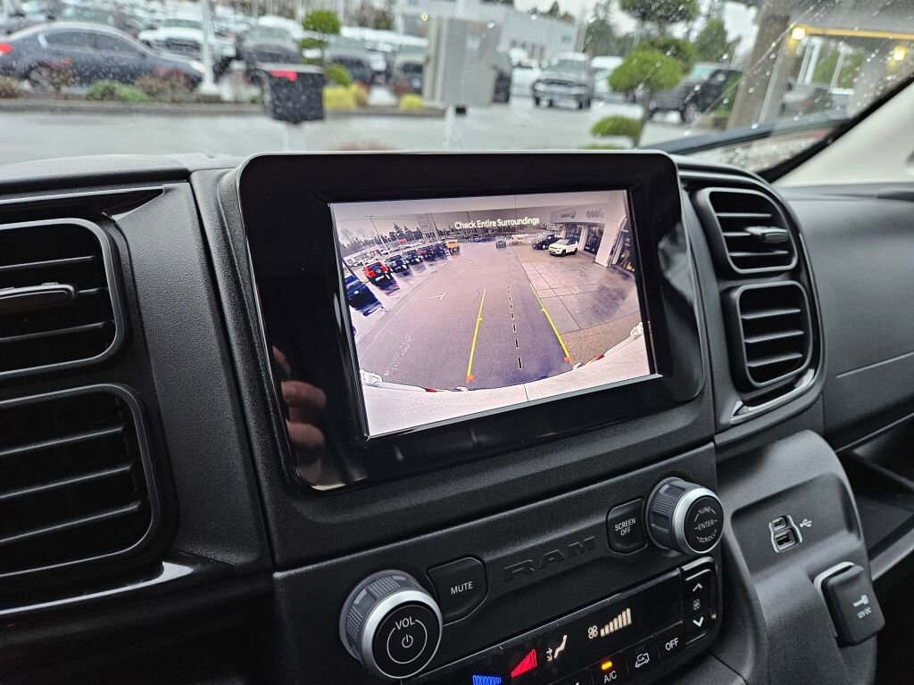 Used 2025 RAM ProMaster 2500 w/ Convenience Group image 25