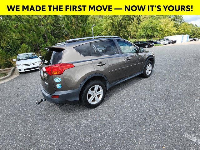 Used 2014 Toyota RAV4 XLE AWD/4WD image 10