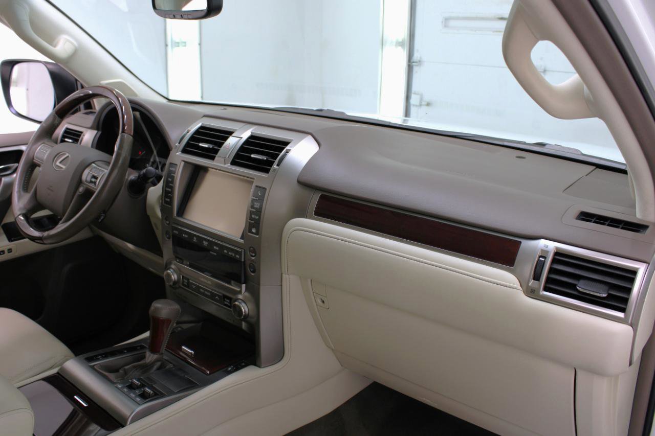 Used 2014 Lexus GX 460 w/ Premium Package AWD/4WD image 49