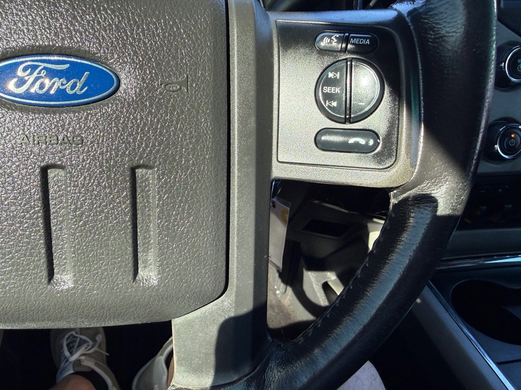 Used 2014 Ford F250 Platinum w/ FX4 Off-Road Package image 32