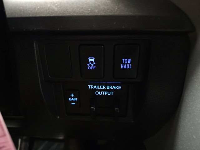 Used 2018 Toyota Tundra SR5 w/ TRD Off Road Package AWD/4WD image 22