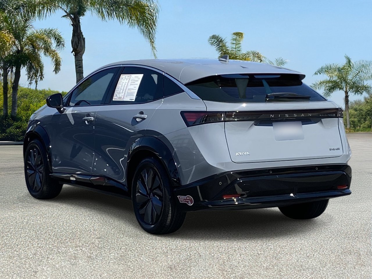 Certified 2024 Nissan Ariya FWD image 3