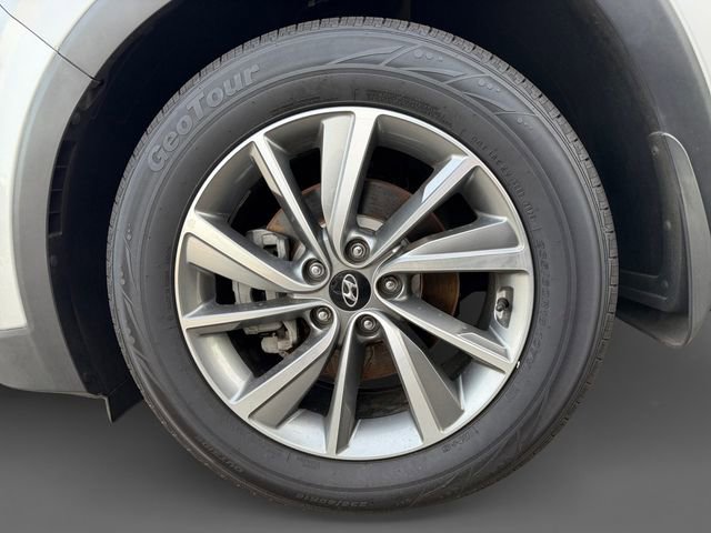 Used 2020 Hyundai Santa Fe Limited image 10