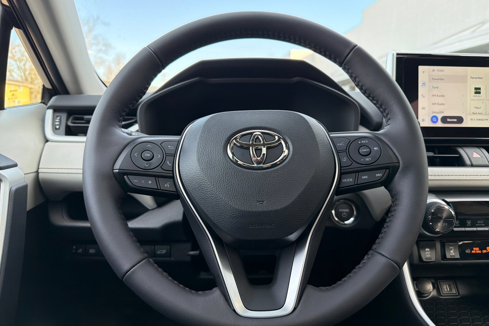 New 2025 Toyota RAV4 XLE w/ Convenience Package image 21