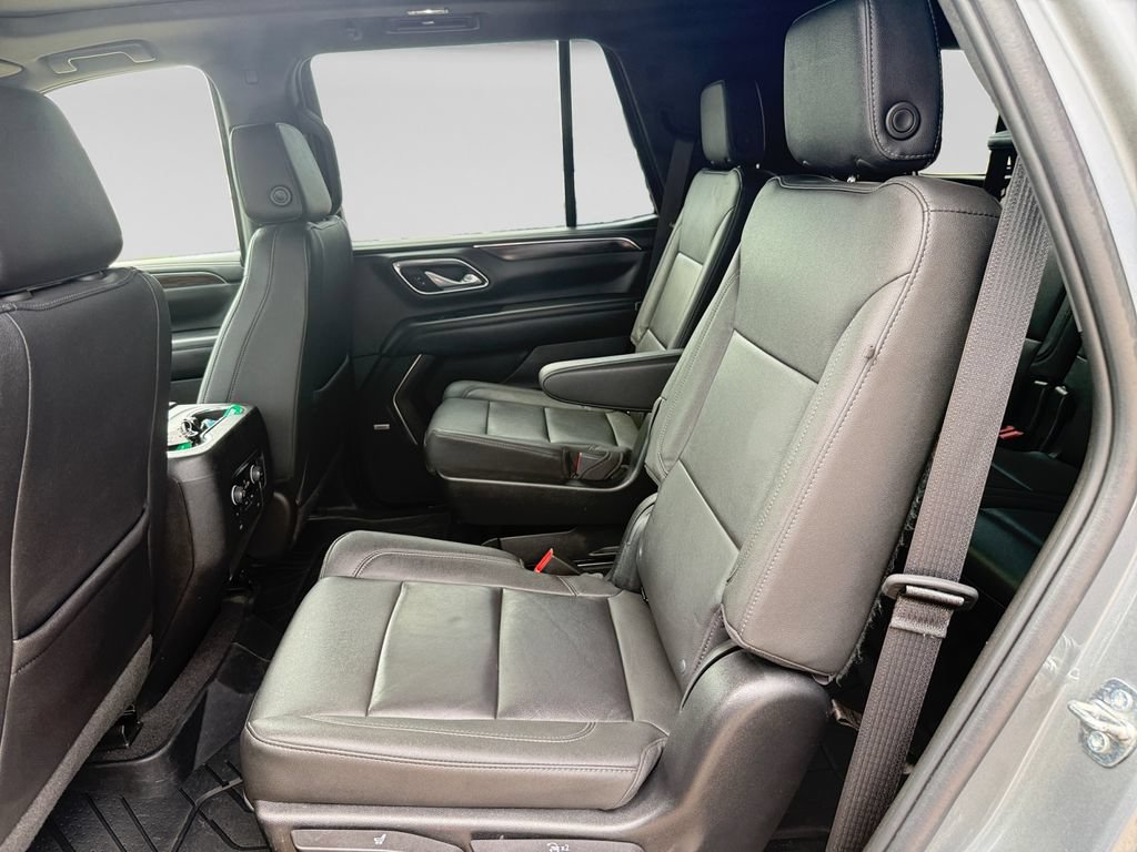 Used 2022 Chevrolet Tahoe Z71 w/ Luxury Package AWD/4WD image 33