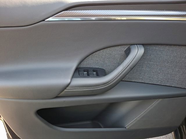 Used 2022 Tesla Model X Plaid image 18