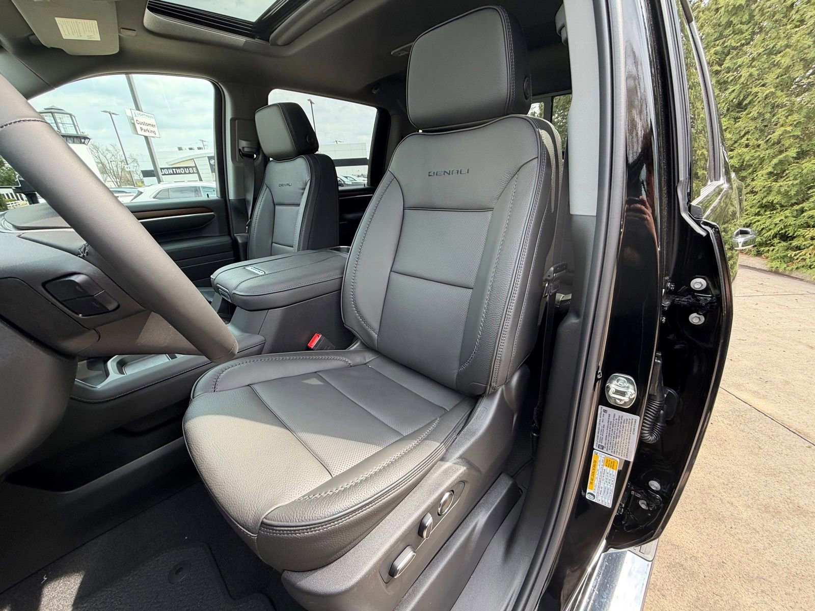 New 2026 GMC Sierra 2500 Denali w/ Denali Reserve Package image 23