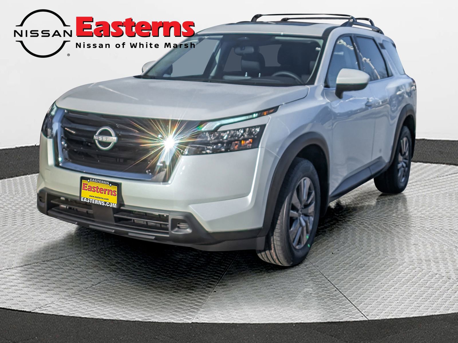 New 2025 Nissan Pathfinder SV w/ SV Premium Package