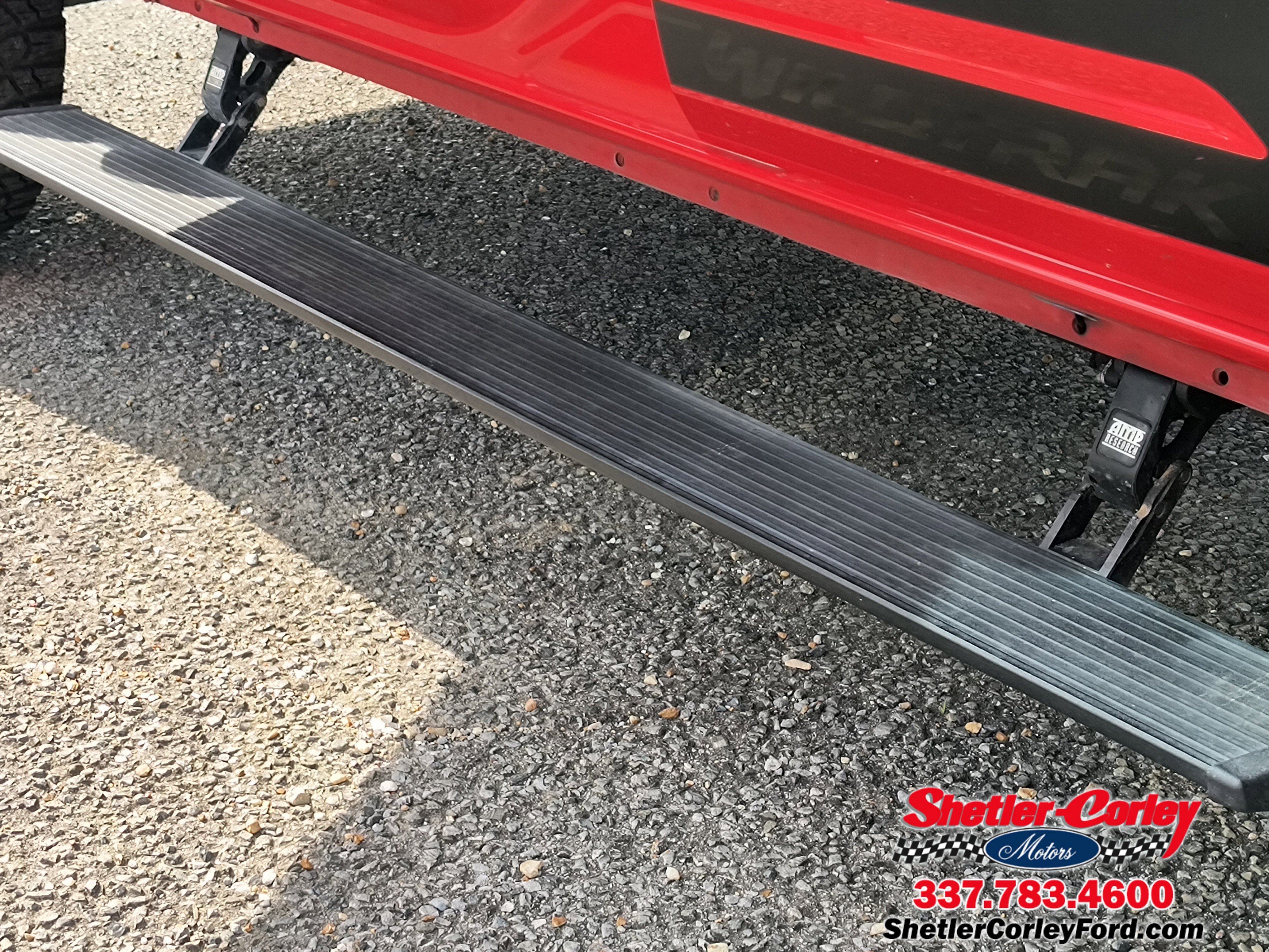 Used 2023 Ford Bronco Wildtrak image 14