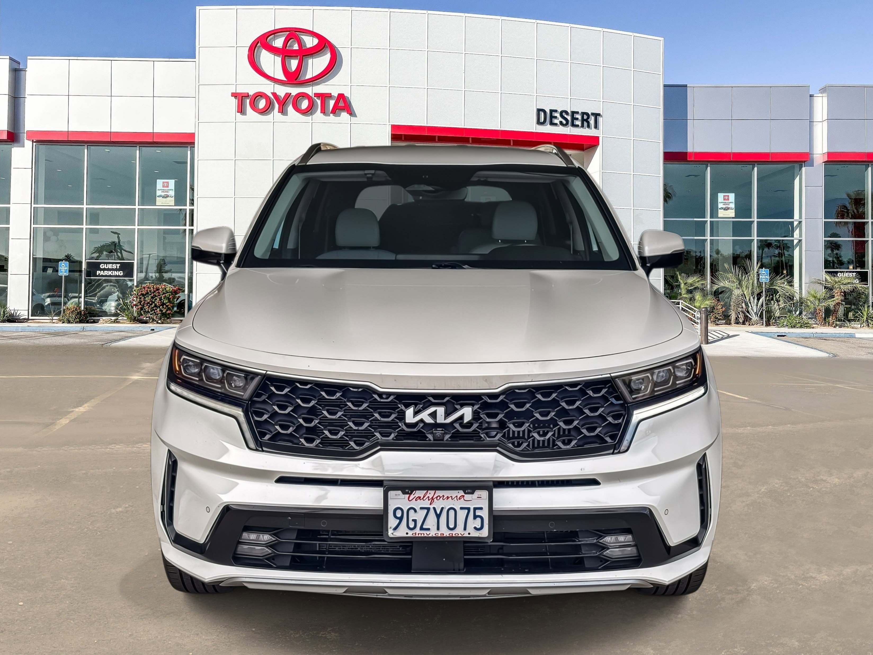 Used 2023 Kia Sorento SX Prestige image 2