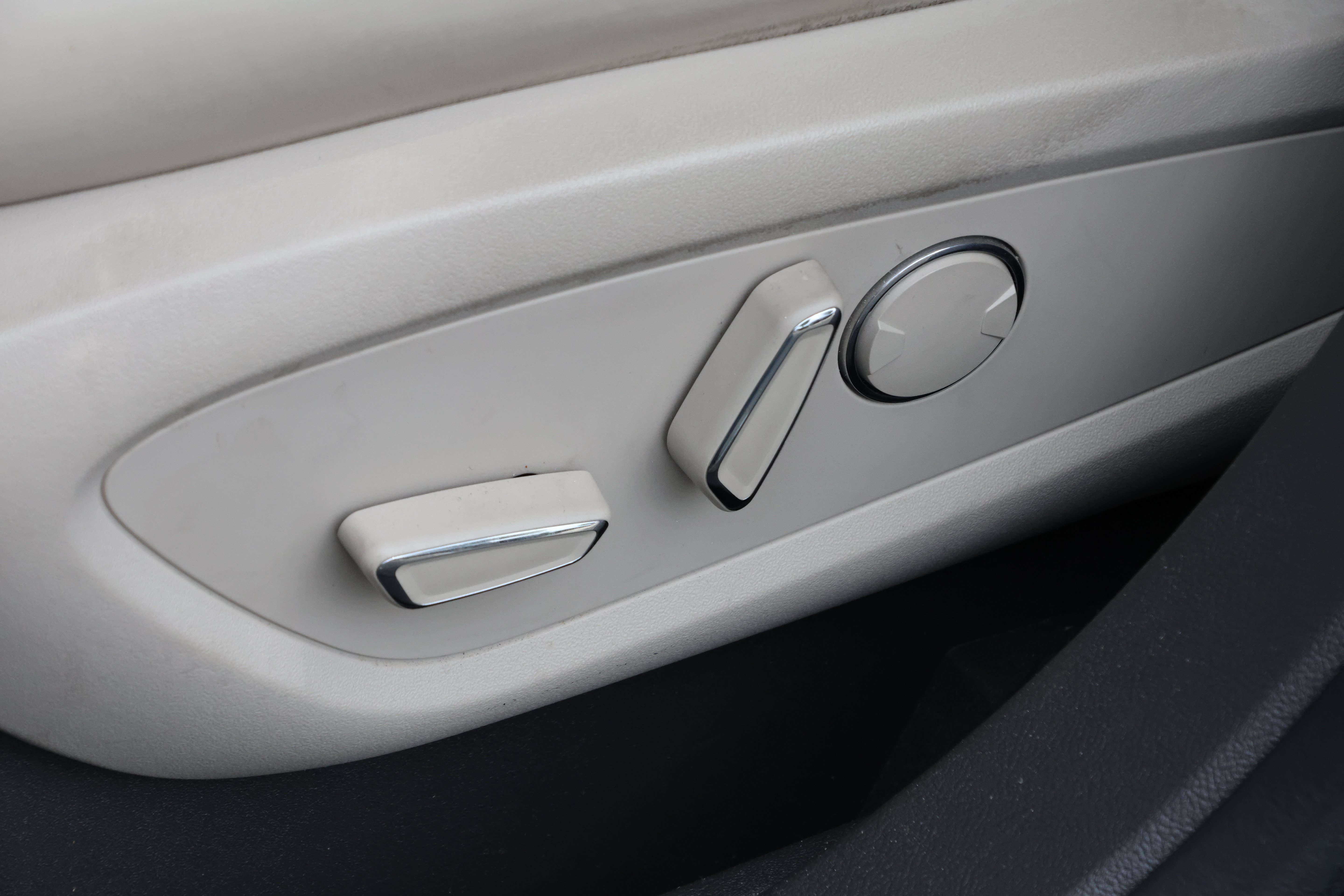 Used 2019 Lincoln Nautilus Select FWD image 29