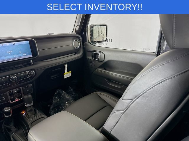 New 2025 Jeep Gladiator Sport image 21