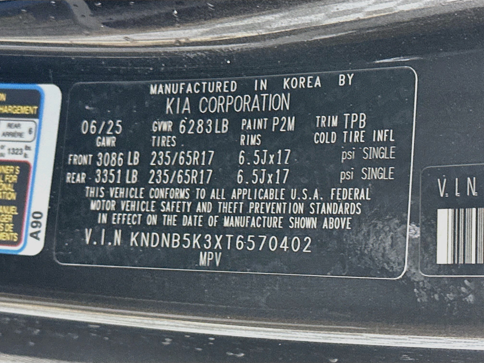 Used 2026 Kia Carnival FWD image 12