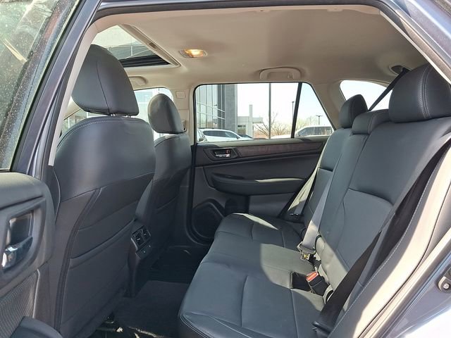 Used 2017 Subaru Outback 3.6R Limited image 11