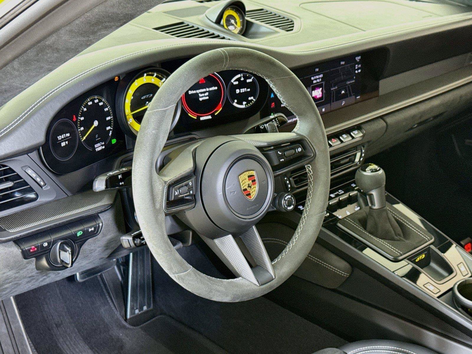 Used 2022 Porsche 911 GT3 RWD image 17