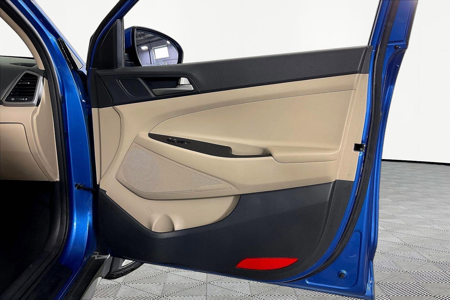 Used 2018 Hyundai Tucson Sport image 27