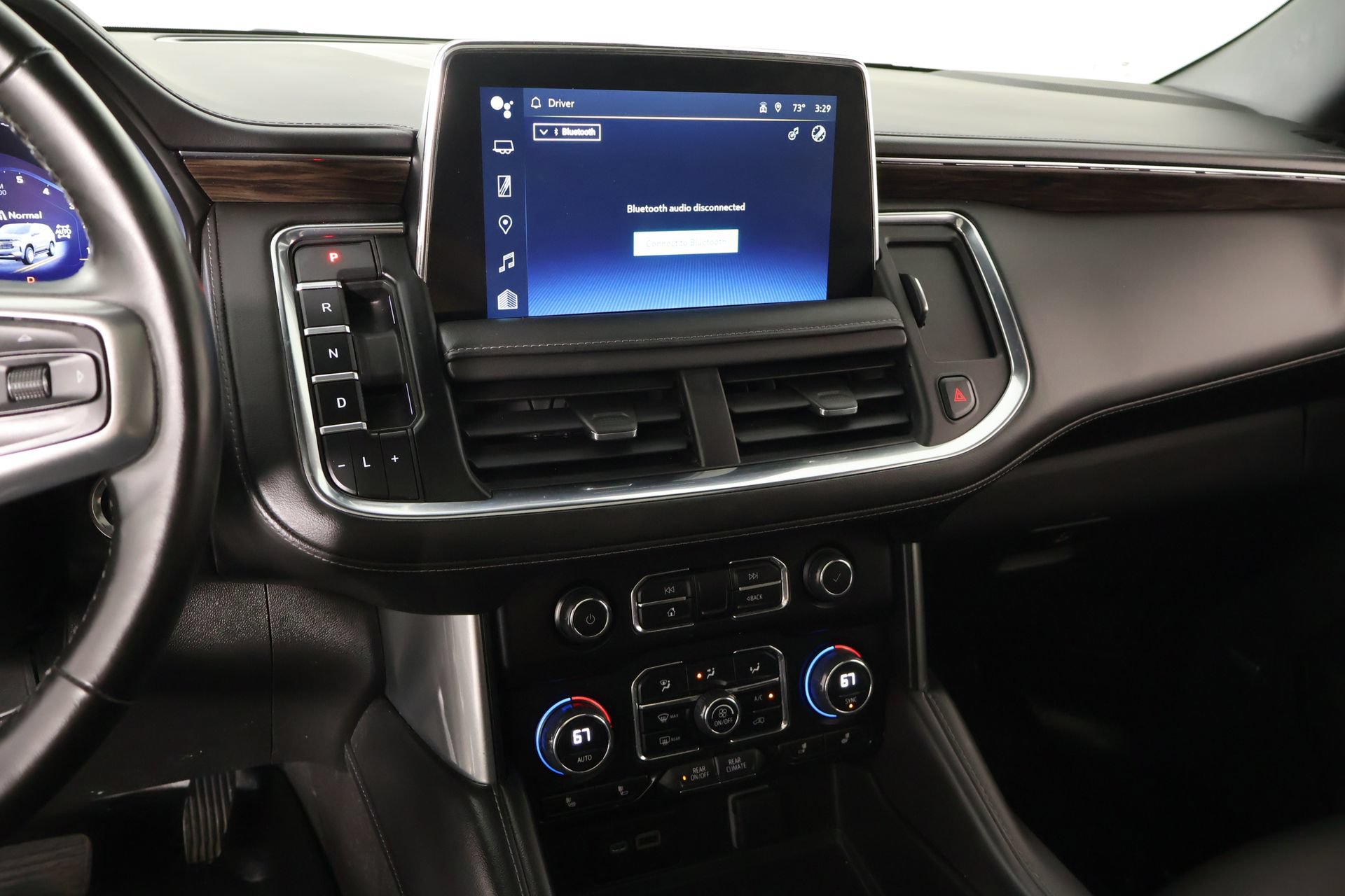 Used 2023 Chevrolet Tahoe Z71 w/ Luxury Package AWD/4WD image 5